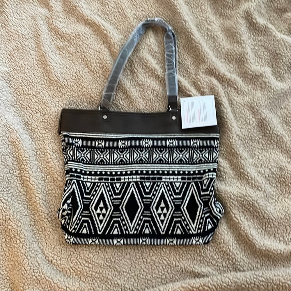 NWT Thirty-One Rio Weave Tote